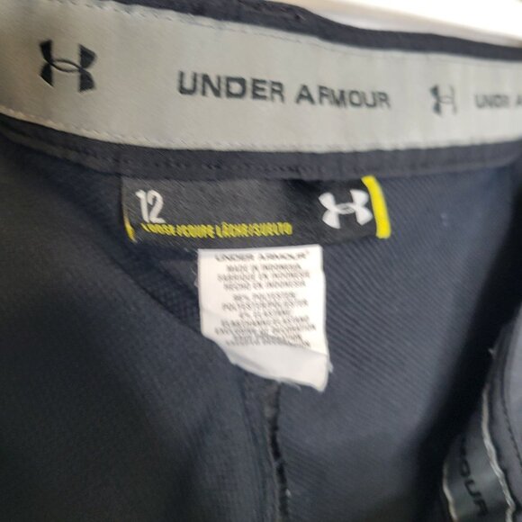 Under Armour Women's Size 12 Shorts Loose Fit Black - Picture 3 of 3